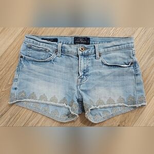 Lucky Brand Women's Malibu Light Blue Jean Shorts with Embroidery Size 27